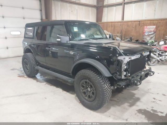  Salvage Ford Bronco