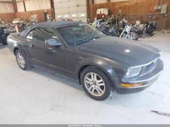 Salvage Ford Mustang