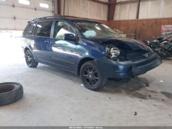 Salvage Toyota Sienna