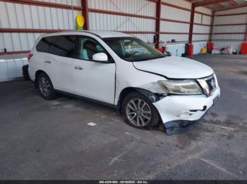  Salvage Nissan Pathfinder