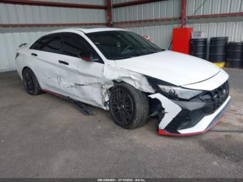  Salvage Hyundai ELANTRA