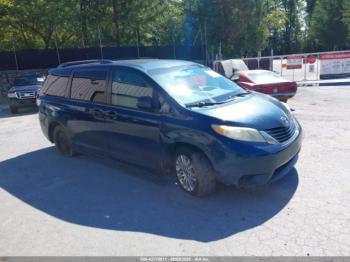  Salvage Toyota Sienna