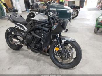  Salvage Triumph Motorcycle Street Triple