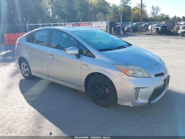  Salvage Toyota Prius