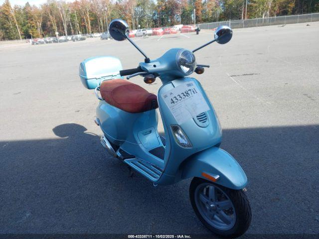  Salvage Vespa Lx