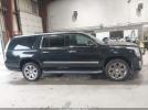 Cadillac Escalade Standard Image 16
