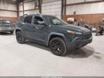  Salvage Jeep Cherokee