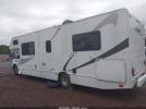 Ford E-450 Image 3