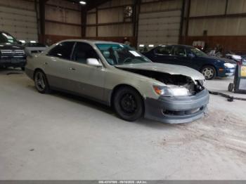  Salvage Lexus Es