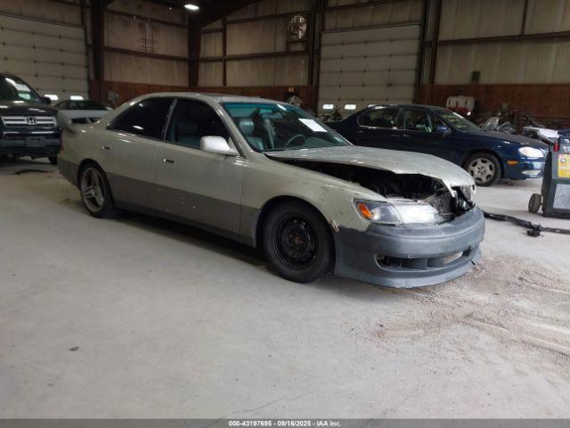  Salvage Lexus Es