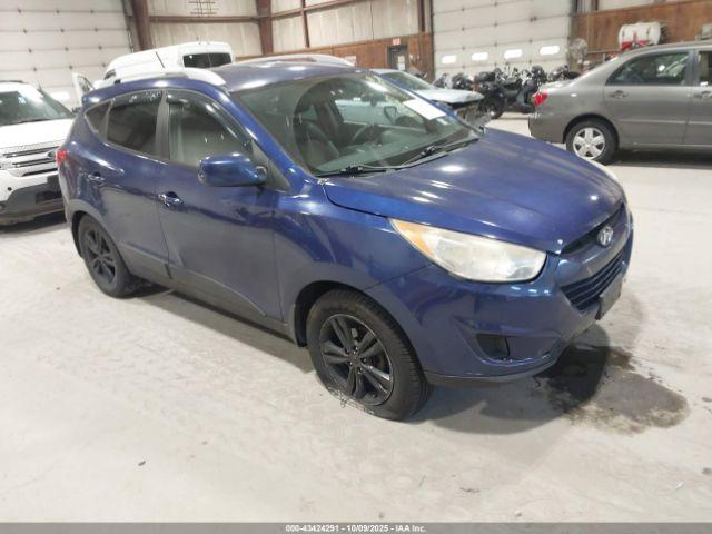  Salvage Hyundai TUCSON