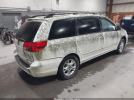 Toyota Sienna Le Image 2