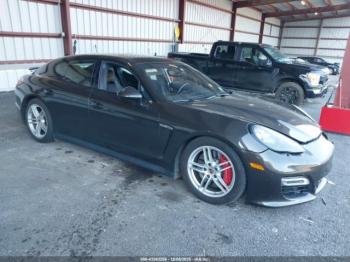  Salvage Porsche Panamera