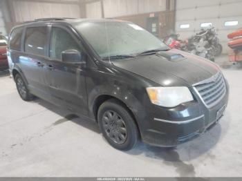 Salvage Chrysler Town & Country