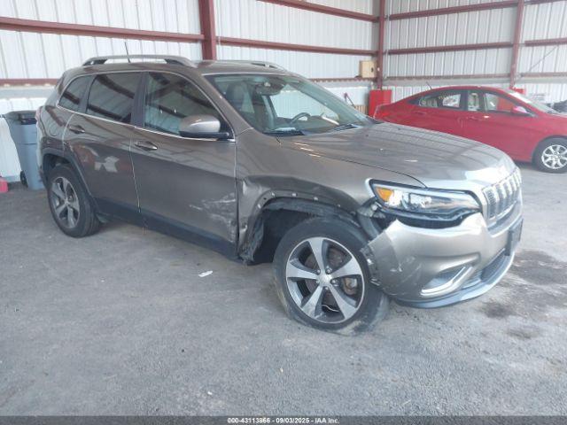  Salvage Jeep Cherokee