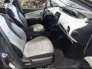 Toyota Prius Le Image 4