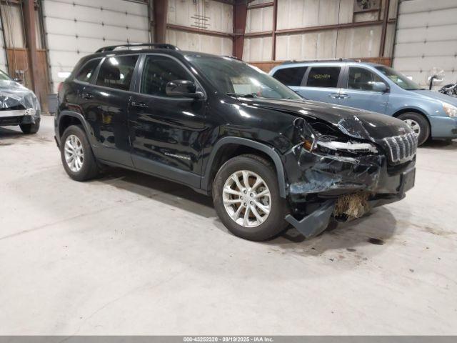  Salvage Jeep Cherokee