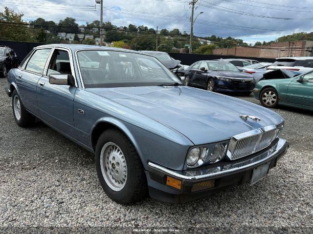  Salvage Jaguar Xj6
