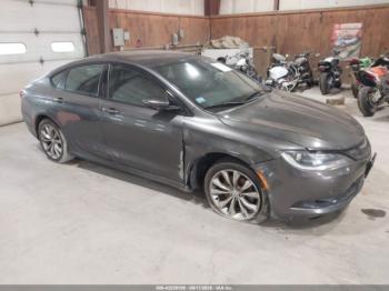  Salvage Chrysler 200