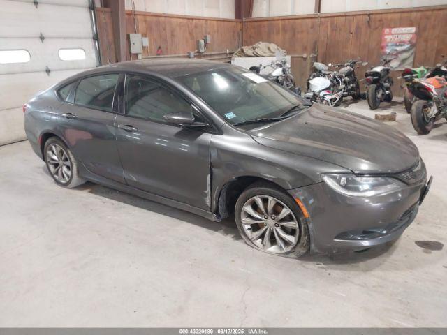  Salvage Chrysler 200