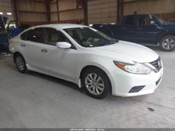  Salvage Nissan Altima