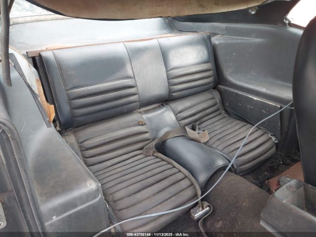 Ford Mustang Image 12