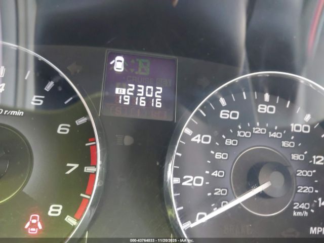 Subaru Outback 2.5i Limited Image 11