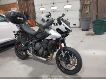  Salvage Triumph Motorcycle Tiger