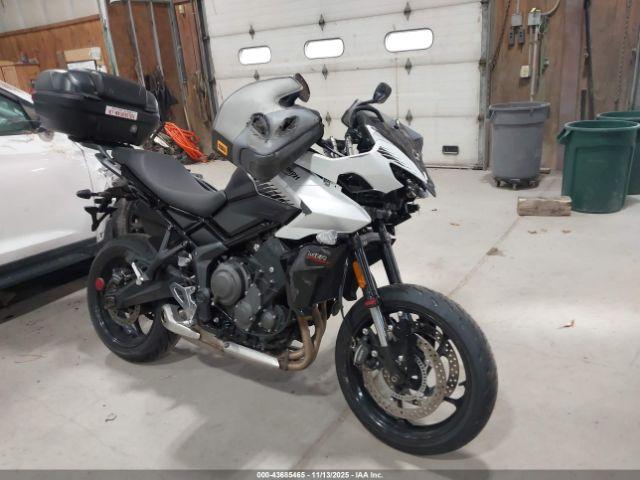  Salvage Triumph Motorcycle Tiger