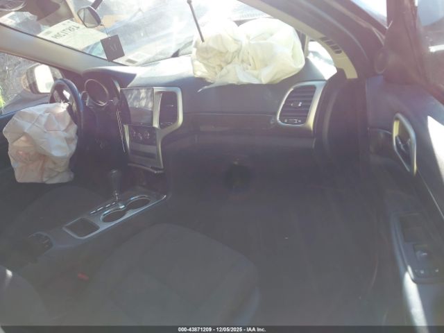 Jeep Grand Cherokee Laredo Image 3