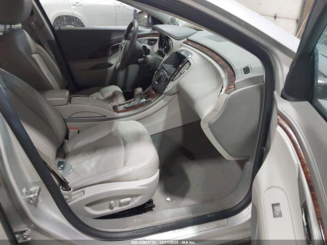 Buick LaCrosse Cxl Image 11