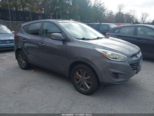  Salvage Hyundai TUCSON