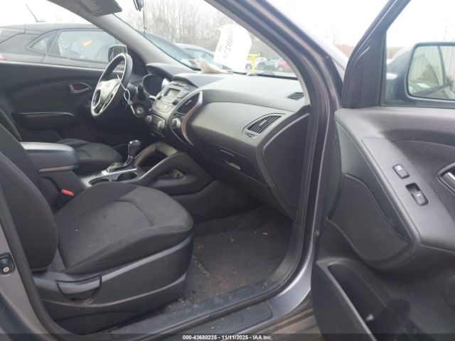 Hyundai TUCSON Gls Image 9