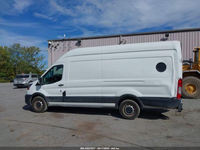 Ford Transit Image 5