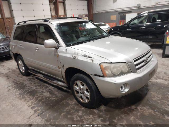  Salvage Toyota Highlander