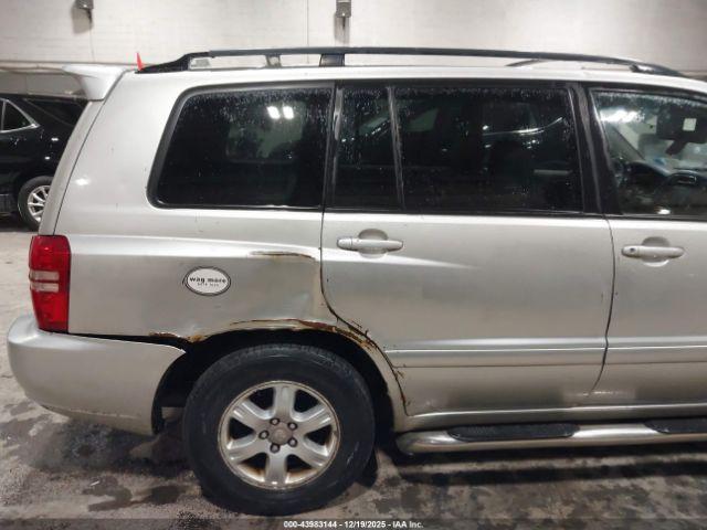 Toyota Highlander V6 Image 11