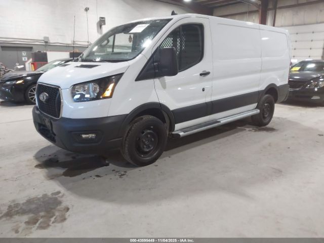Ford Transit Image 3