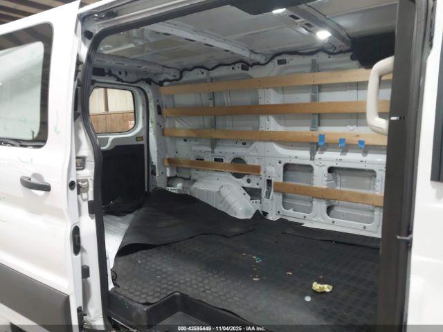 Ford Transit Image 7
