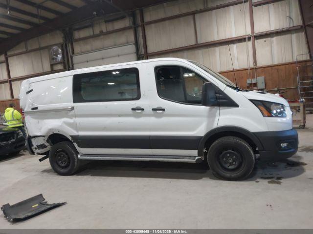 Ford Transit Image 17