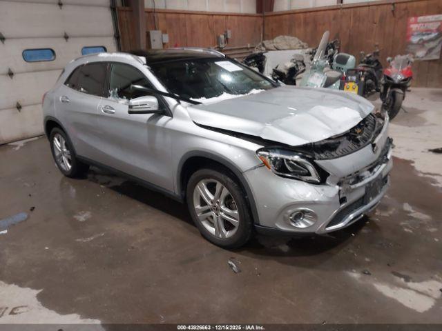  Salvage Mercedes-Benz GLA