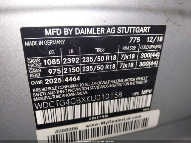 Mercedes-Benz GLA 4matic Image 8