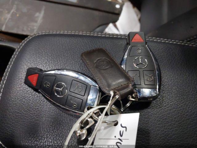 Mercedes-Benz GLA 4matic Image 10