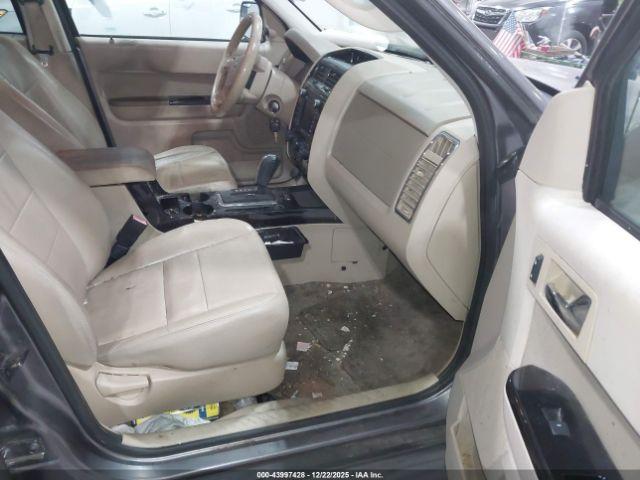 Ford Escape Limited Image 3