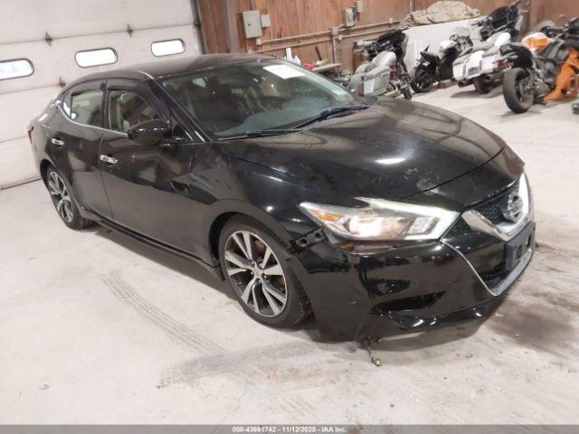  Salvage Nissan Maxima