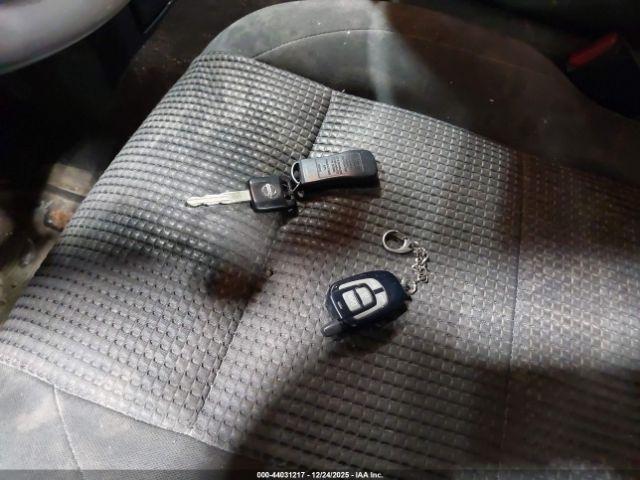 Nissan Titan Se Image 8