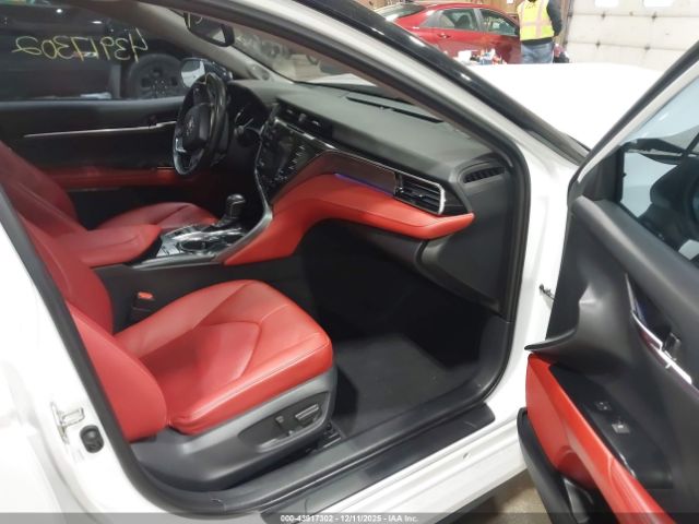 Toyota Camry Xse Image 5