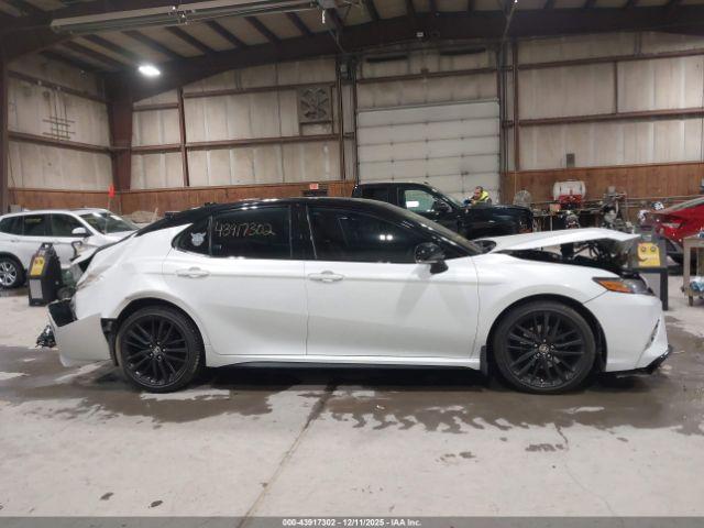 Toyota Camry Xse Image 15