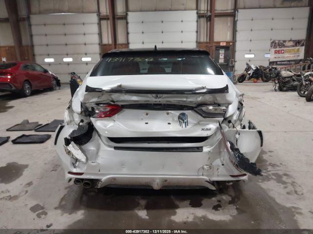 Toyota Camry Xse Image 11