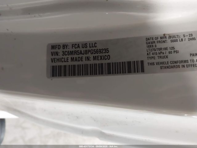 Ram 2500 Tradesman  4x4 8' Box Image 9