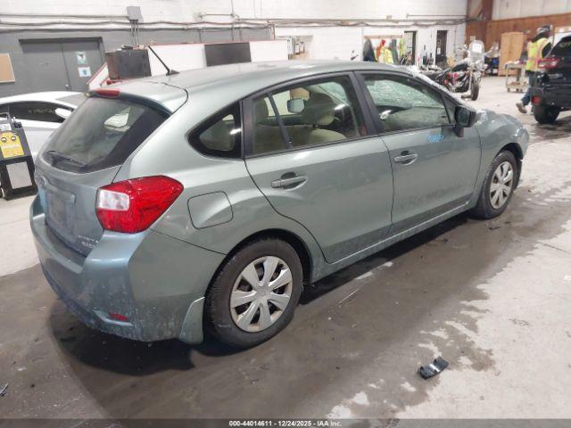 Subaru Impreza 2.0i Image 10